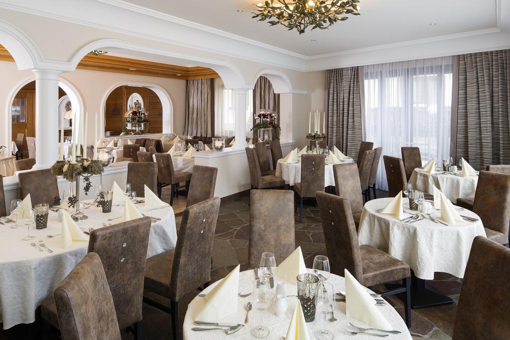 Hotel Jenbacherhof B&B Kültér fotó